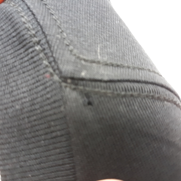 TRUE RELIGION Womens Size Small Long Sleeve Tee T-Shirt Black Embellished Gold - Picture 10 of 10